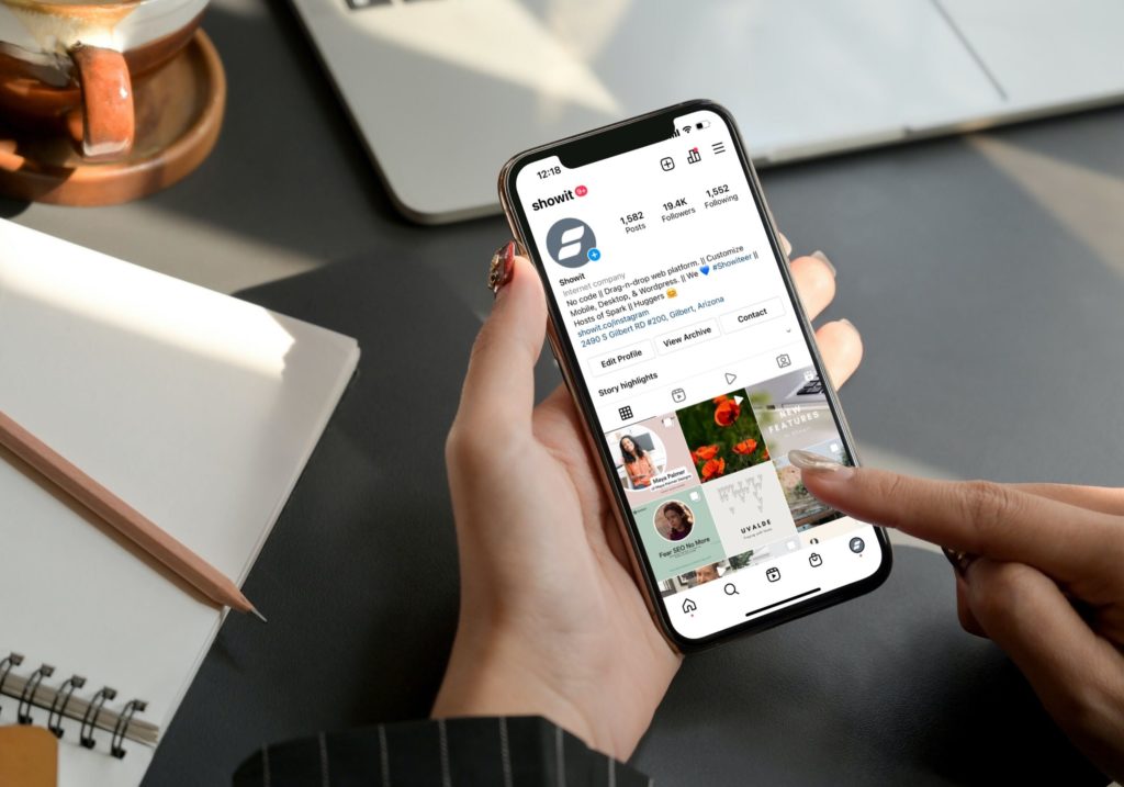 Showit Instagram - Showit Person on Showit's Instagram viw their phone.