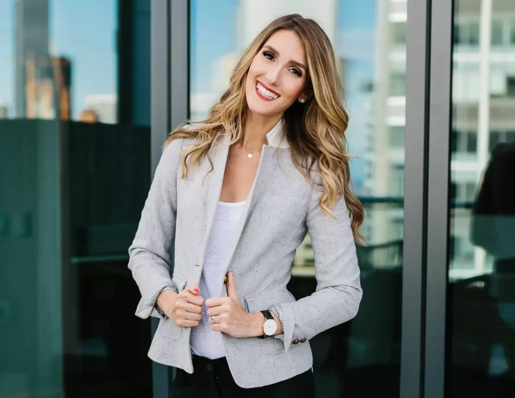 Jen Olmstead from Tonic Site Shop. The pro behind all the website tips here.